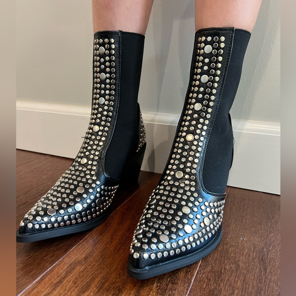 Sergio Todzi Elastic Black Rivets Studded Pointed Toe Ankle Boots NEW! - Picture 4 of 9